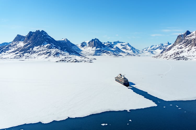 Le Commandant Charcot in Qenertivartivit Greenland