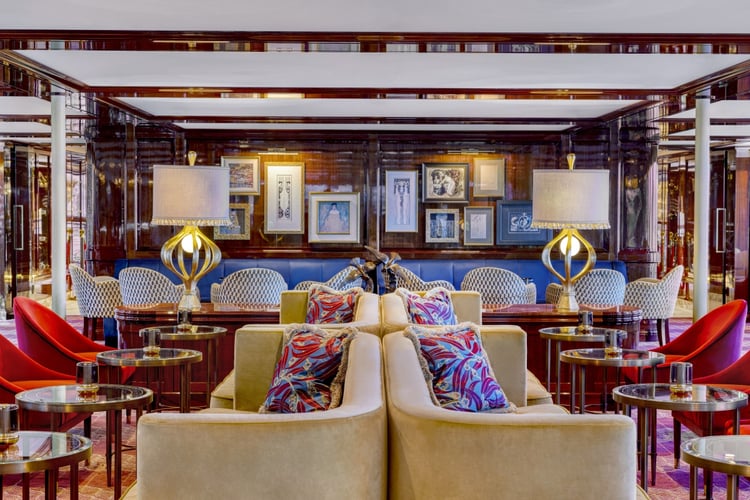 Lounge on board S.S. Emilie