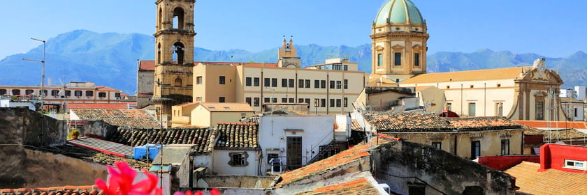 Spring flowers in Palermo, Sicily