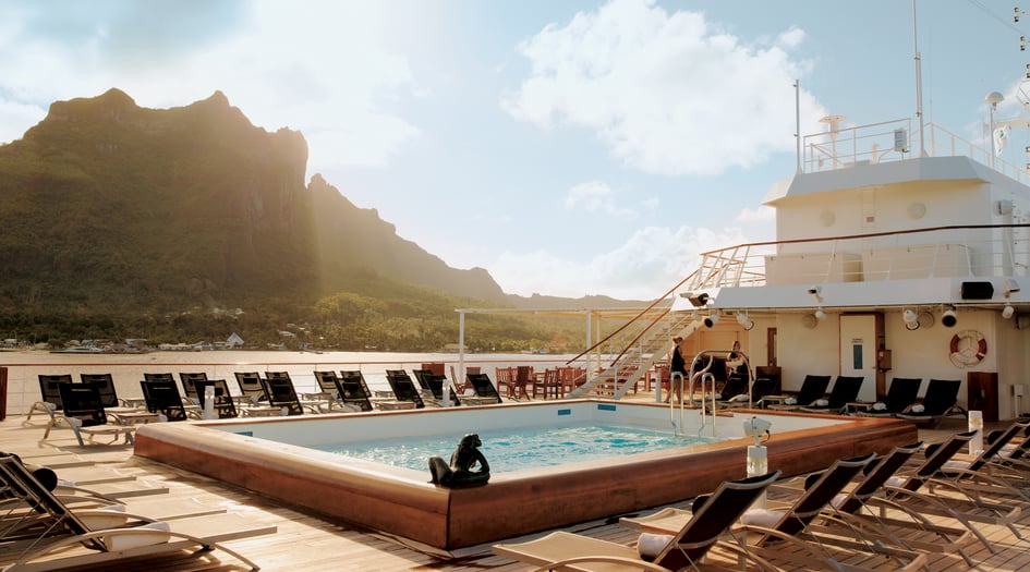 MS Paul Gauguin - Pool deck