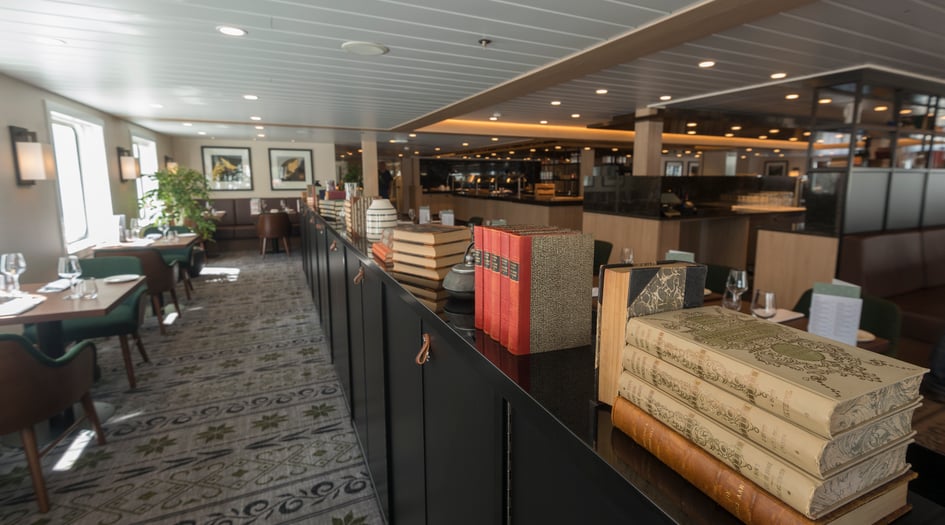 Hurtigruten - MS Spitsbergen - Torget main dining room