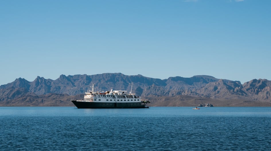 Safari Voyager at sea