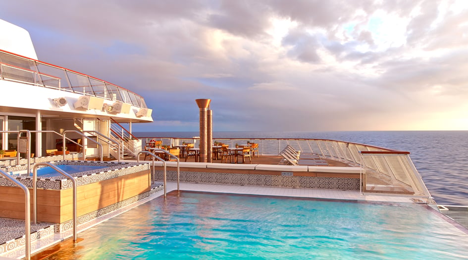 Viking Ocean Cruises - Viking Star Aquavit Terrace infinity pool