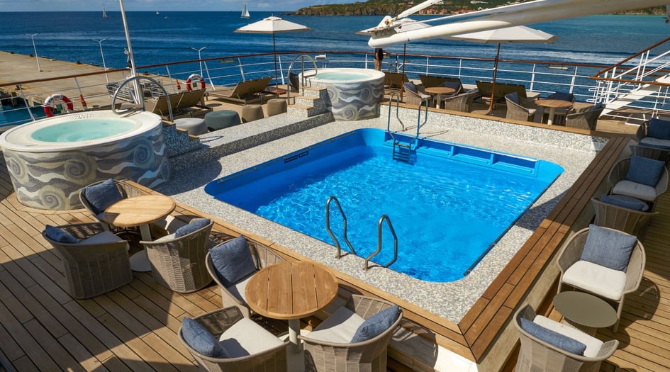 Wind Surf - Pool Deck