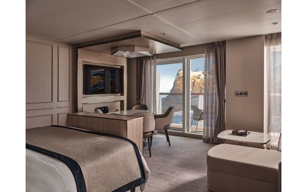 Silver Endeavour Silver Suite