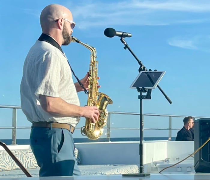 Daytime entertainment onboard Emerald Kaia