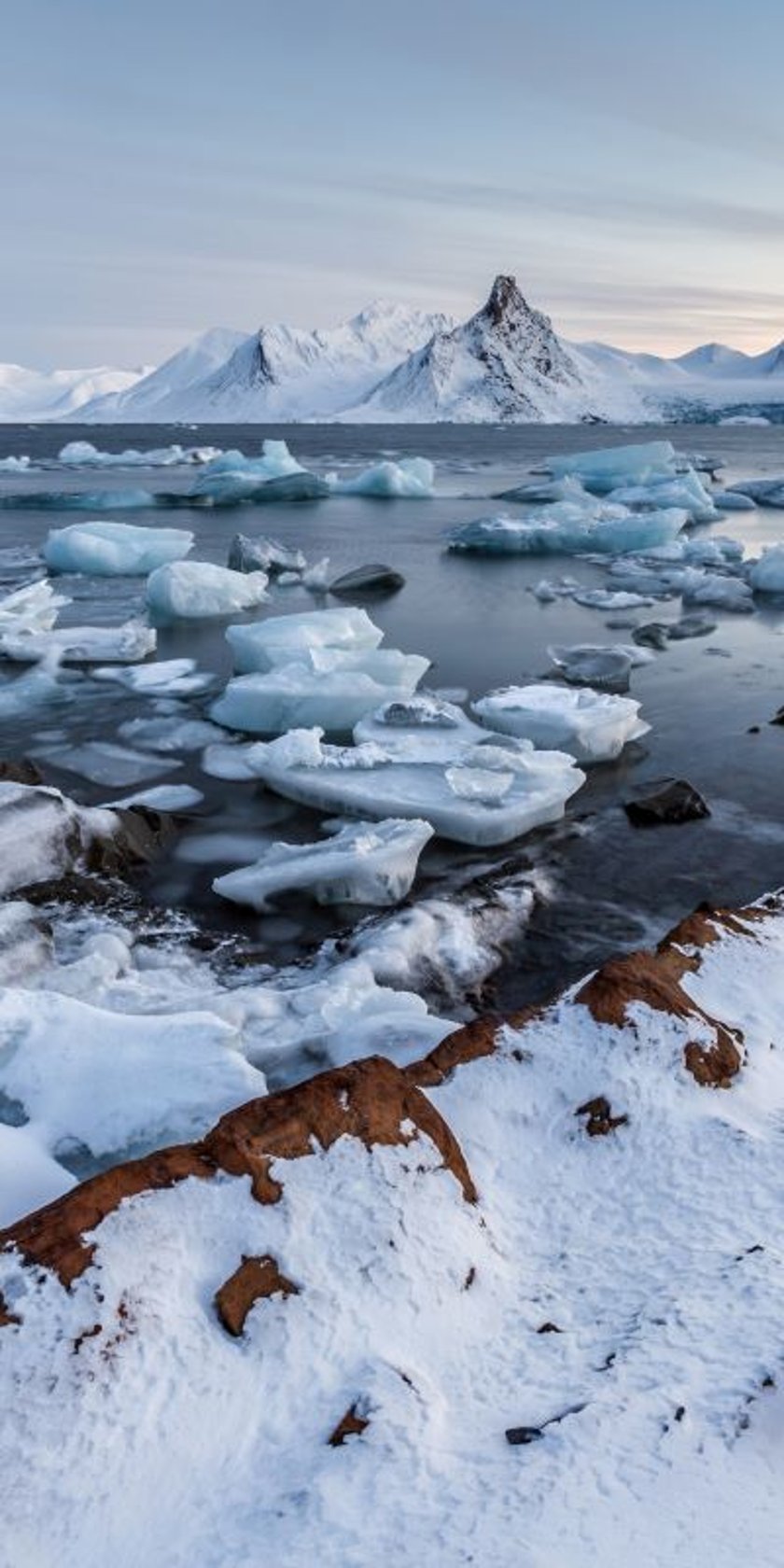 icy landscape Spitsbergen, Svalbard